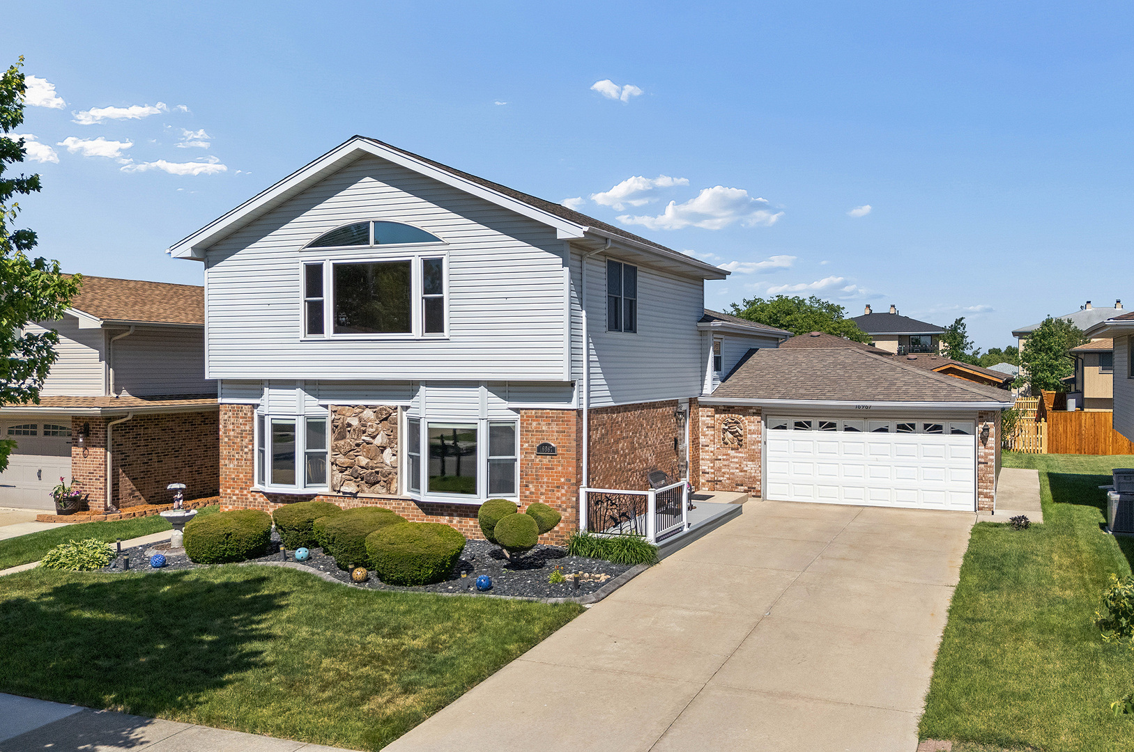 16967 82nd Avenue, Tinley Park, IL 60477