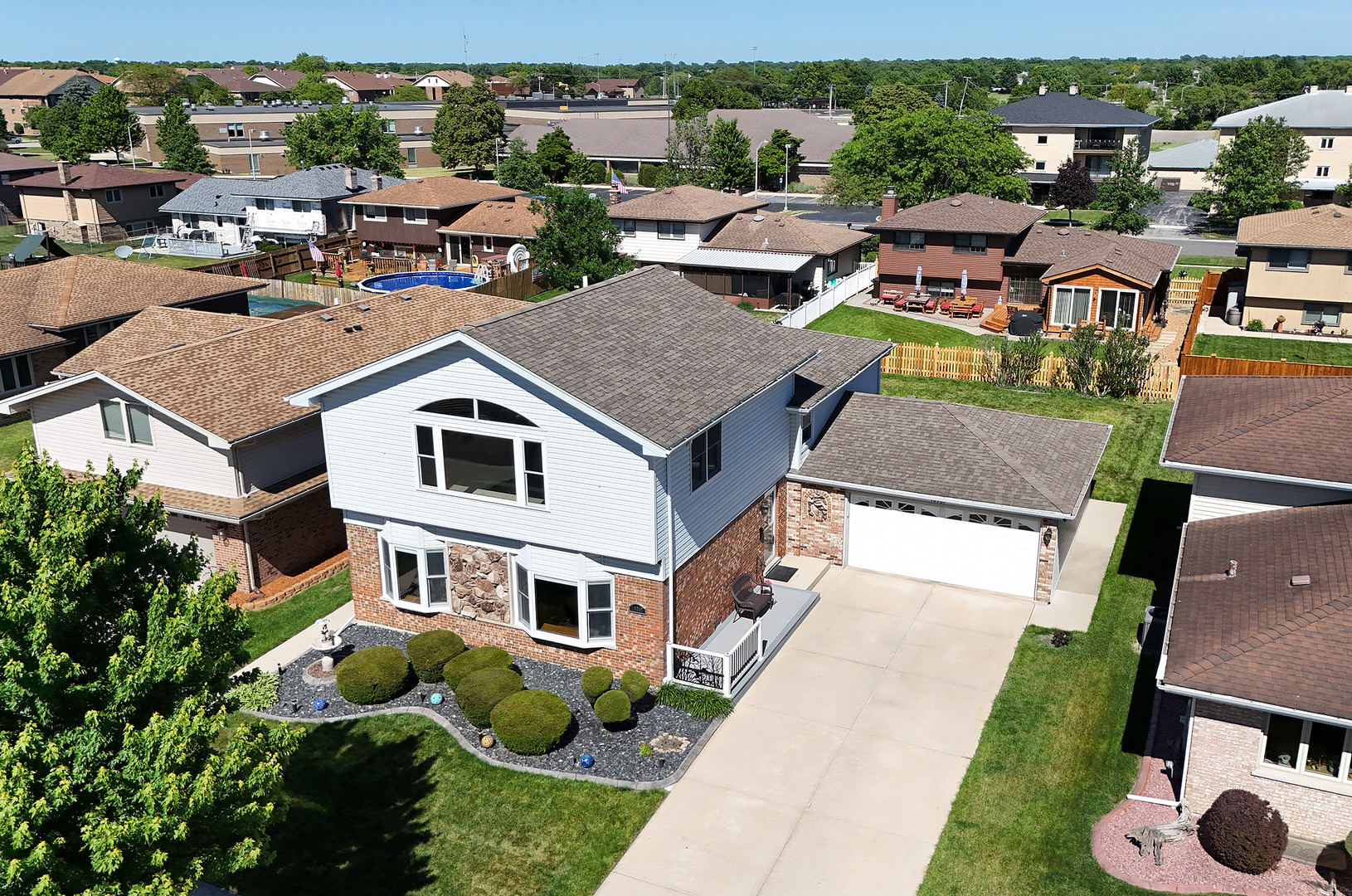 16967 82nd Avenue, Tinley Park, IL 60477