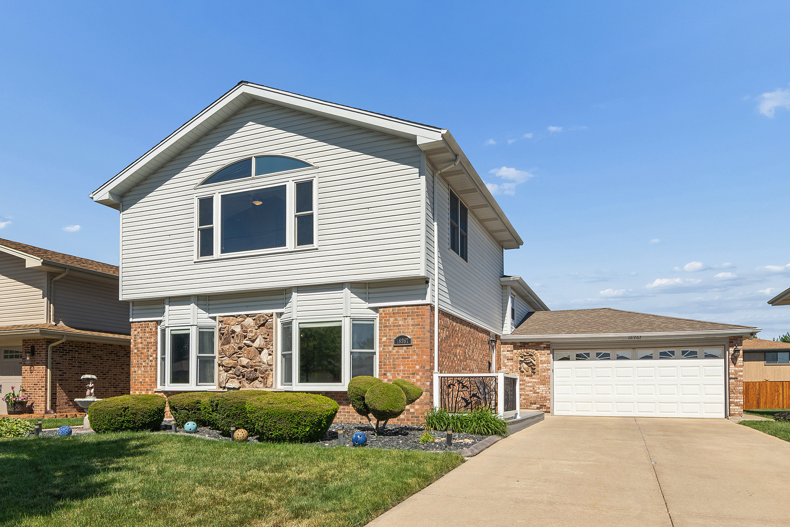 16967 82nd Avenue, Tinley Park, IL 60477