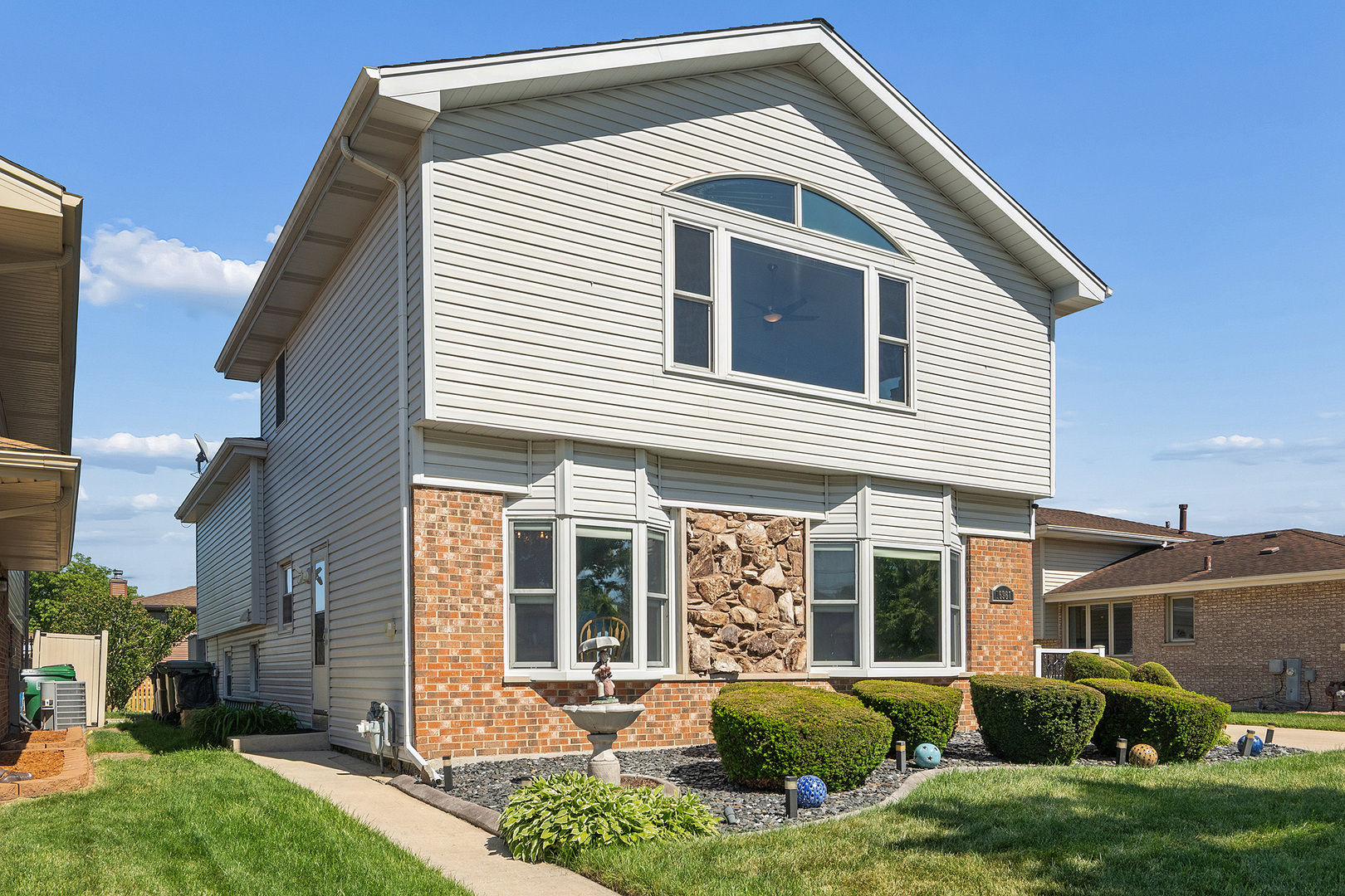 16967 82nd Avenue, Tinley Park, IL 60477