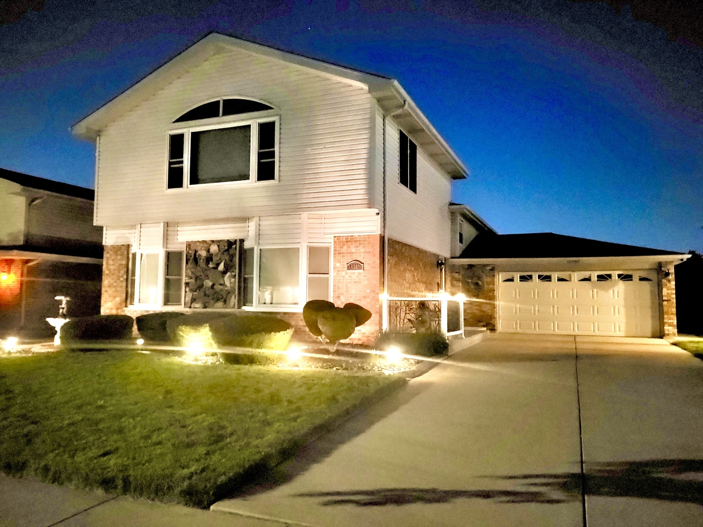 16967 82nd Avenue, Tinley Park, IL 60477