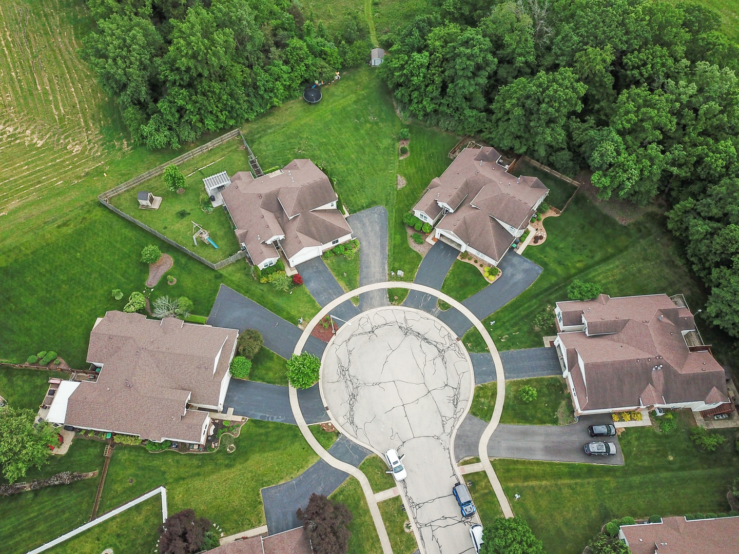 26111 W Timber Ridge Drive, Channahon, IL 60410