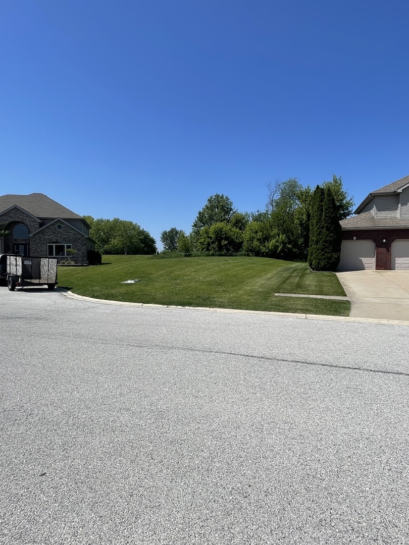 321 Pine Street, Beecher, IL 60401