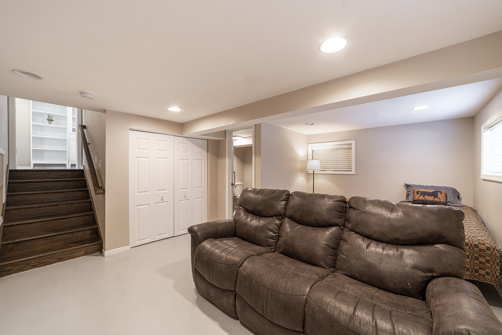 314 April Court, North Aurora, IL 60542