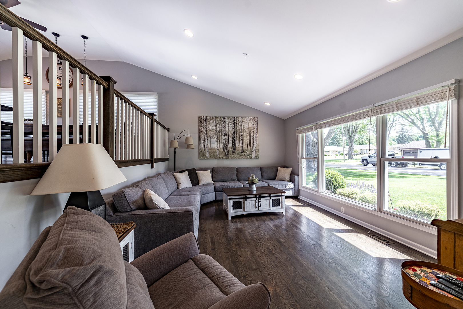 314 April Court, North Aurora, IL 60542