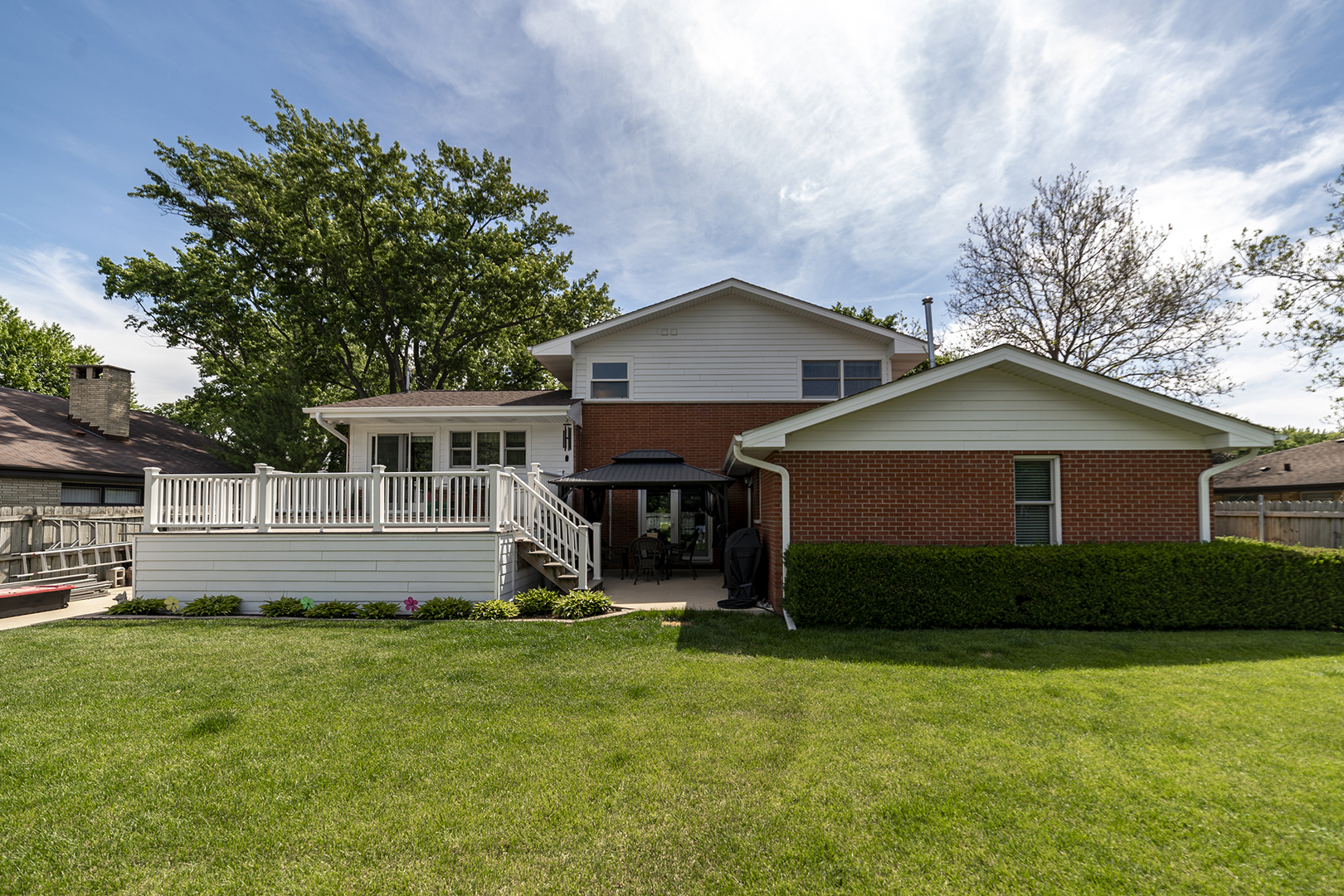 314 April Court, North Aurora, IL 60542