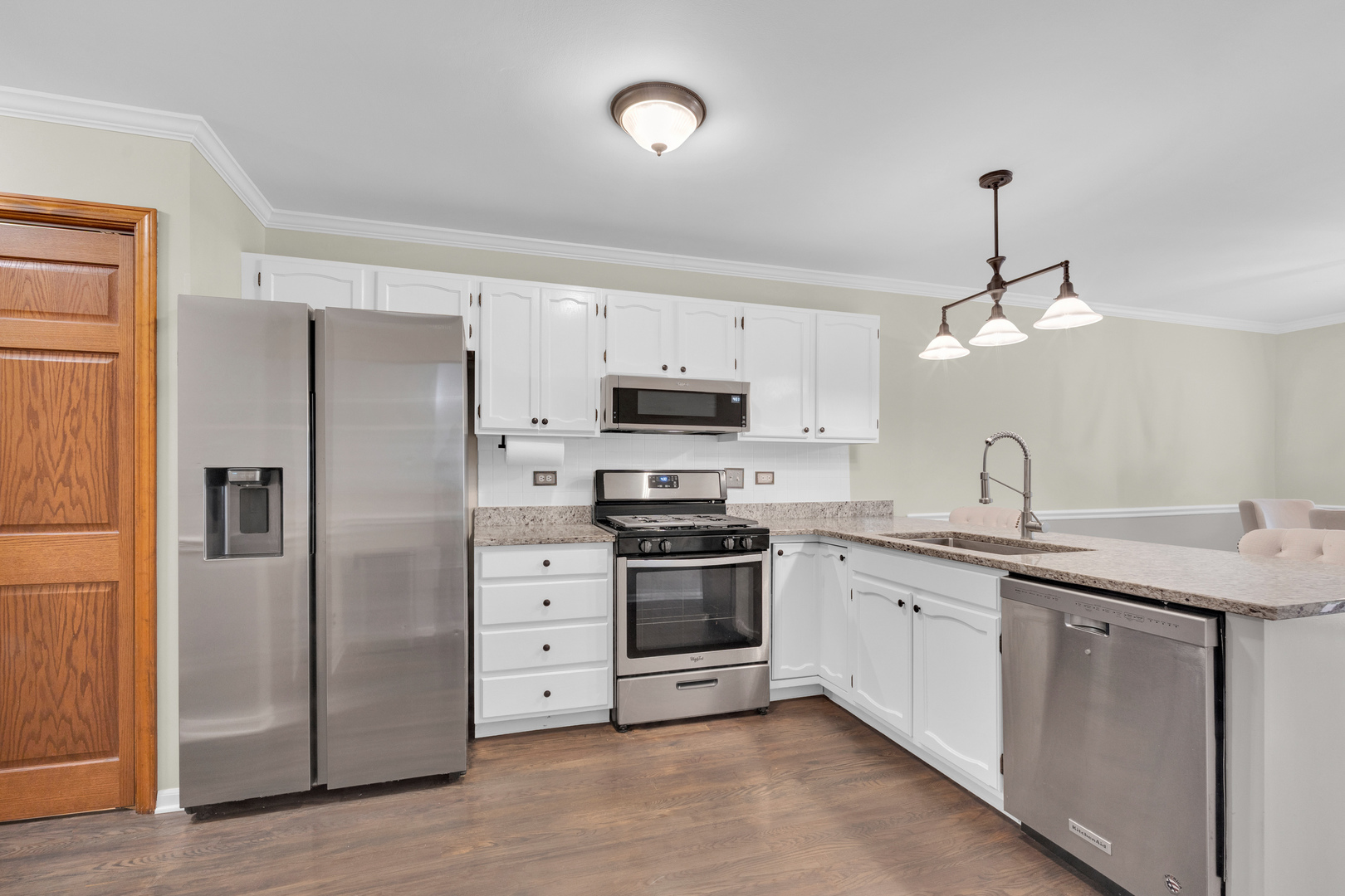 450 Berkshire Drive, Crystal Lake, IL 60014