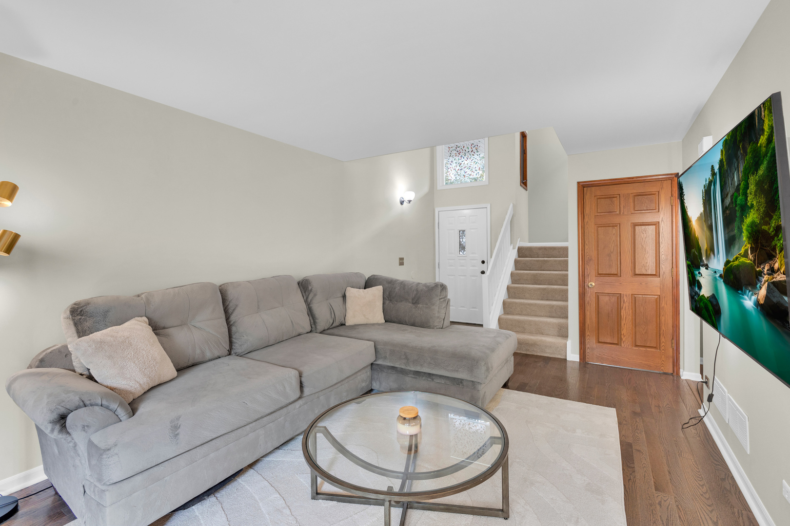 450 Berkshire Drive, Crystal Lake, IL 60014