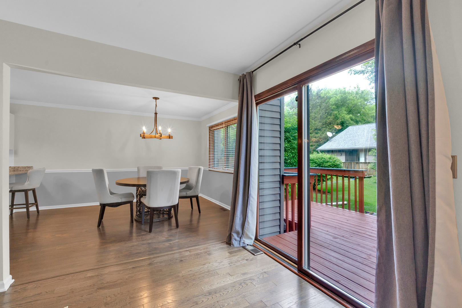 450 Berkshire Drive, Crystal Lake, IL 60014