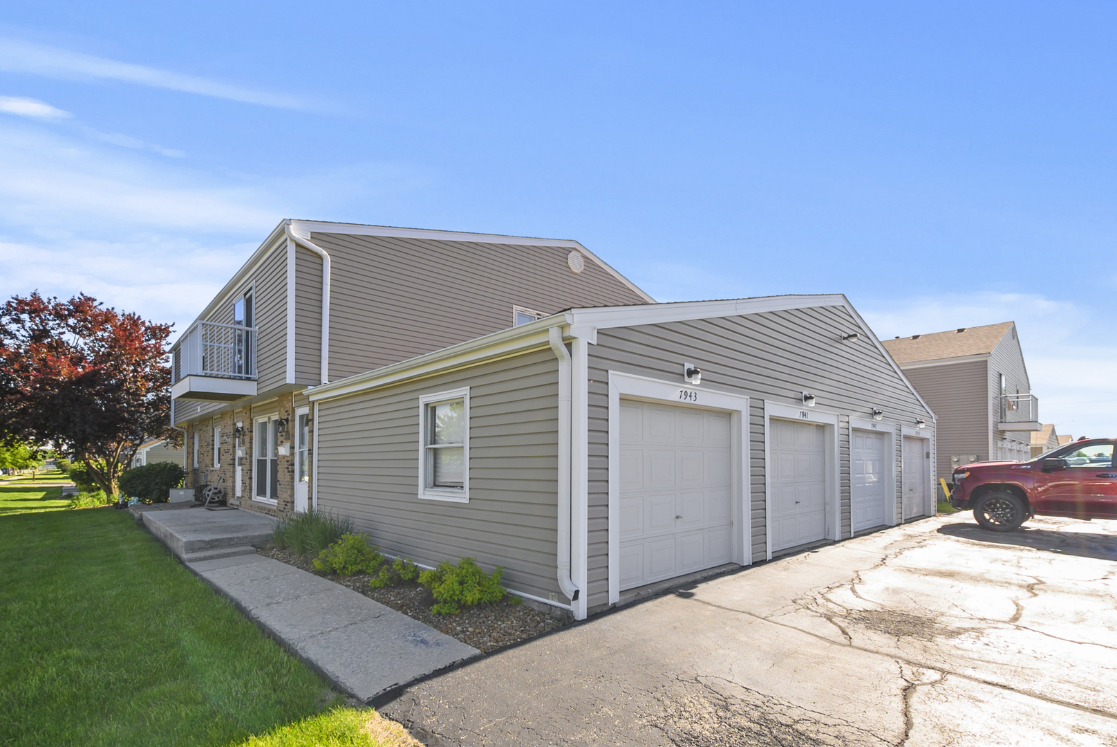 7941 163rd Place #26, Tinley Park, IL 60477