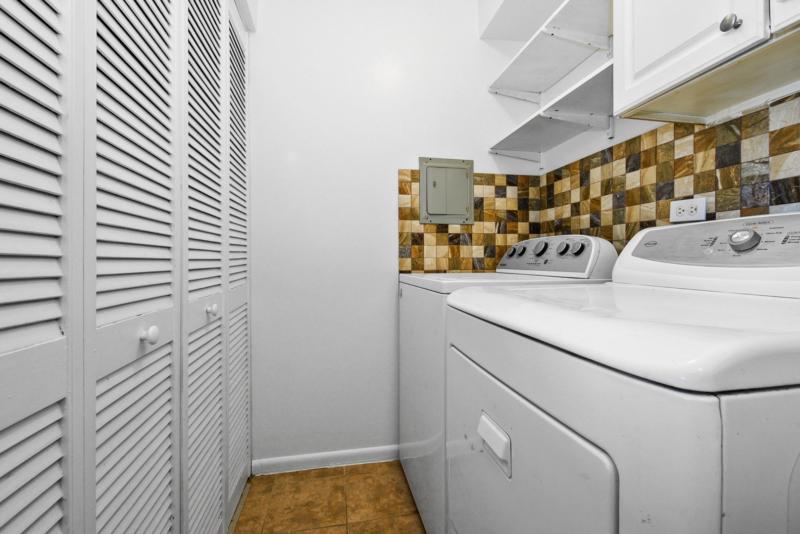 7941 163rd Place #26, Tinley Park, IL 60477