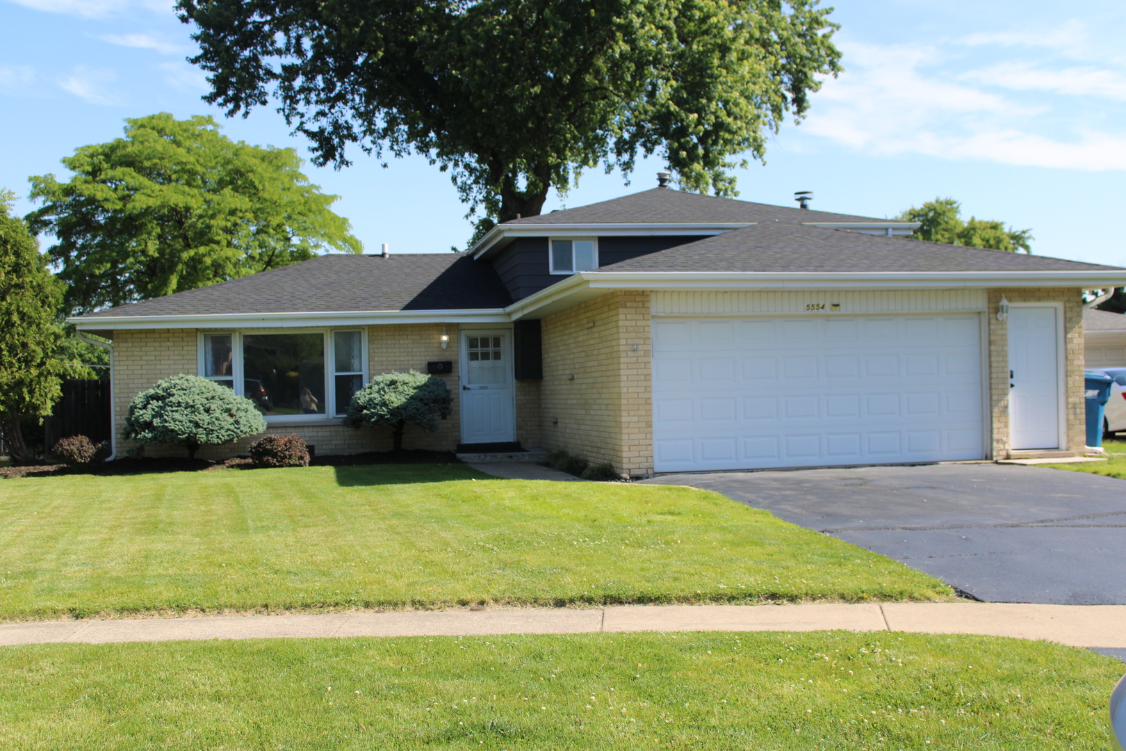 5554 Linder Court, Crestwood, IL 60418
