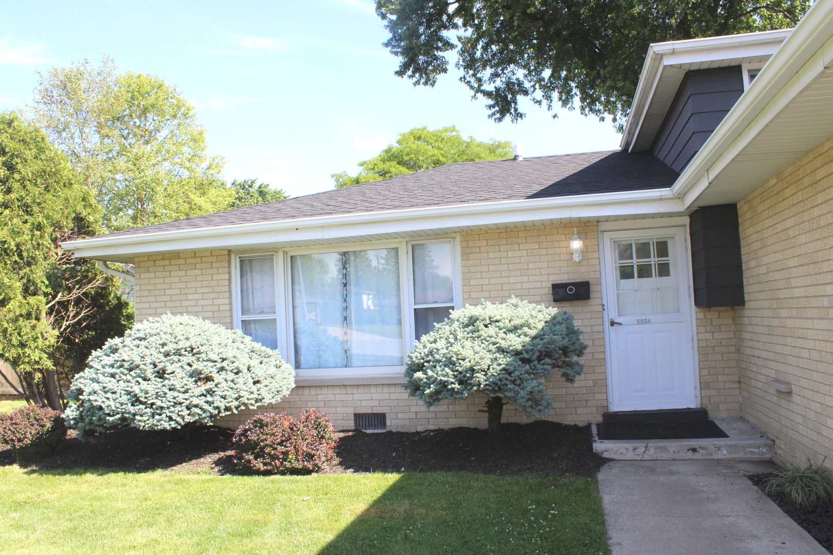 5554 Linder Court, Crestwood, IL 60418