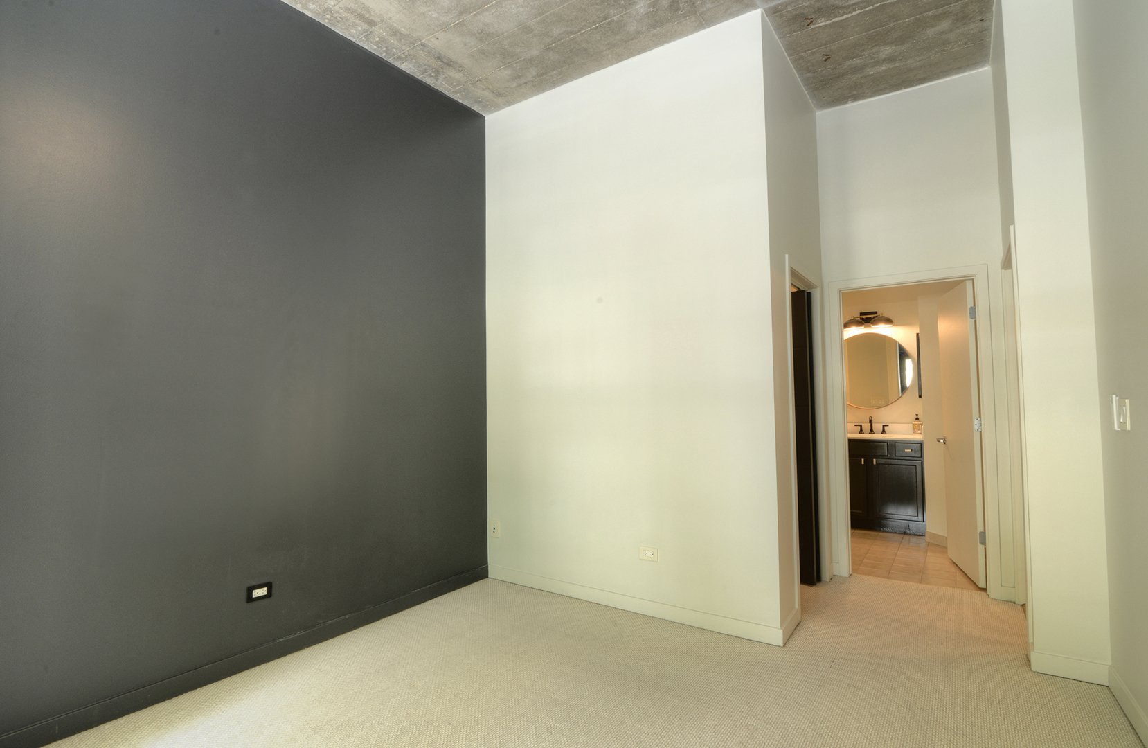 1111 W 14th Place #129, Chicago, IL 60608