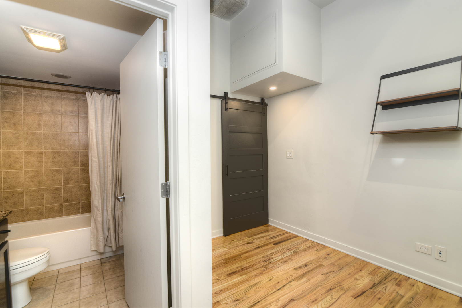 1111 W 14th Place #129, Chicago, IL 60608