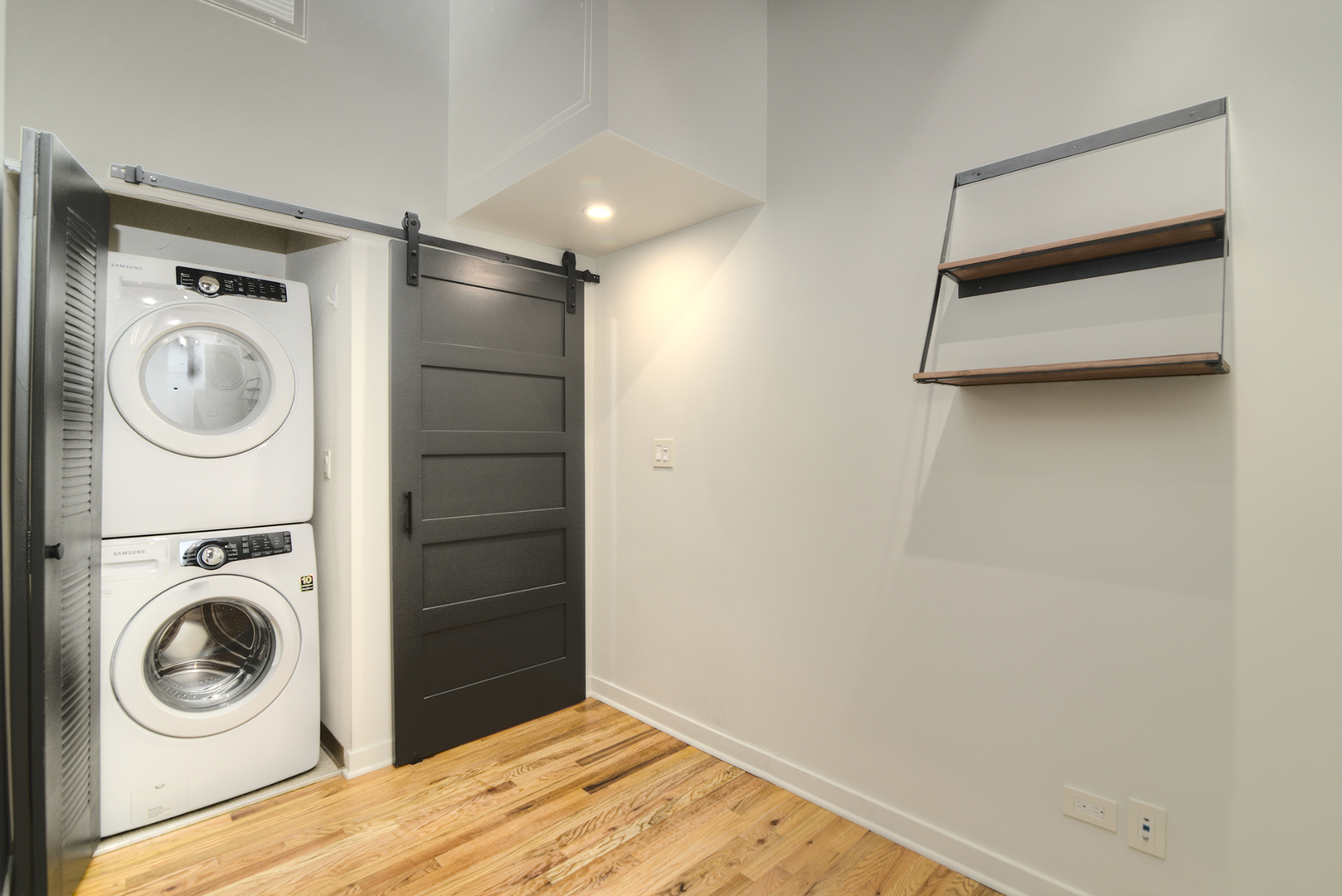 1111 W 14th Place #129, Chicago, IL 60608