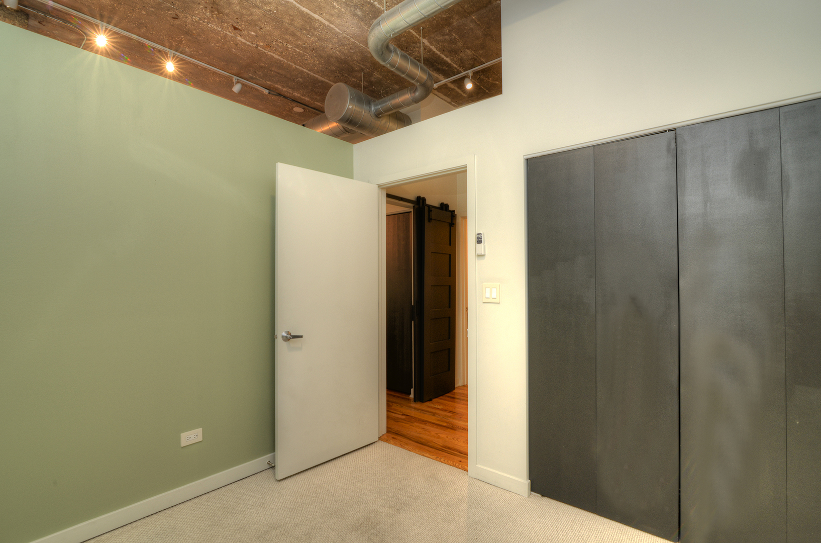 1111 W 14th Place #129, Chicago, IL 60608