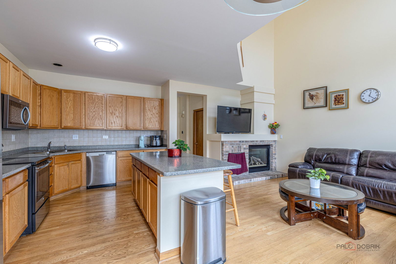 1283 Georgetown Way, Vernon Hills, IL 60061