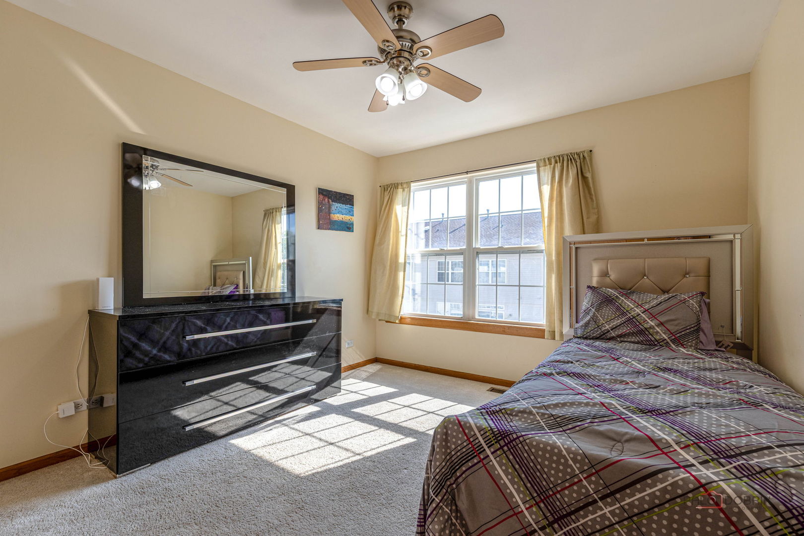 1283 Georgetown Way, Vernon Hills, IL 60061