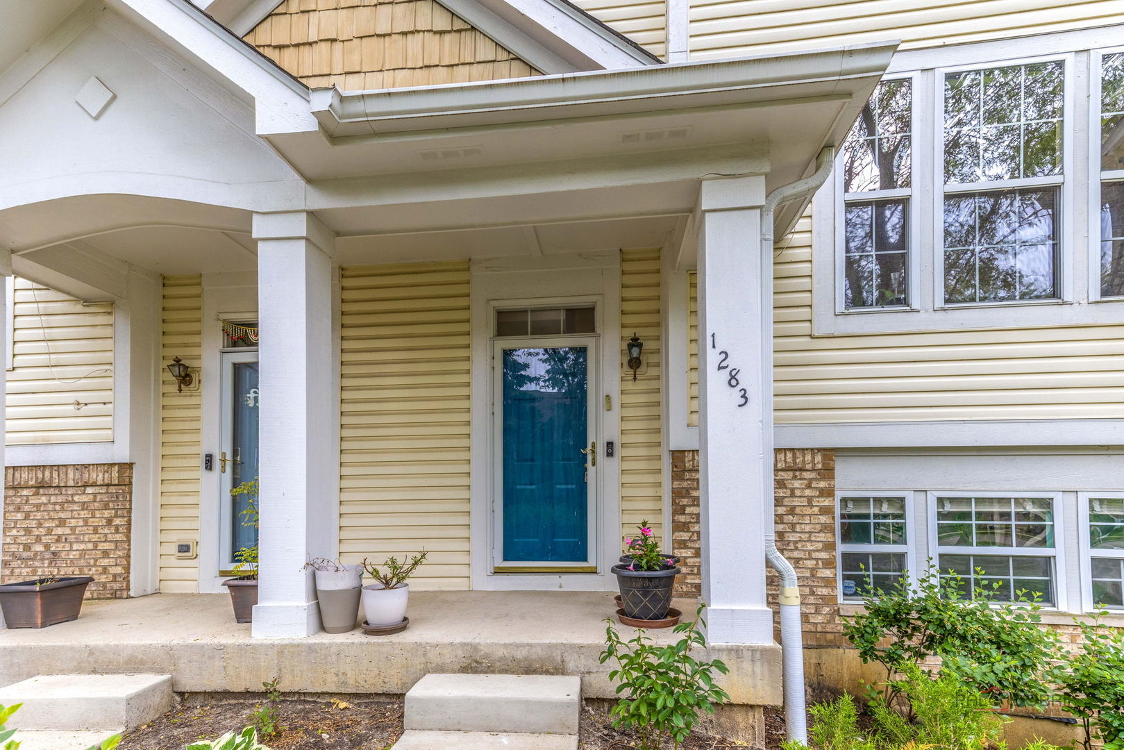 1283 Georgetown Way, Vernon Hills, IL 60061