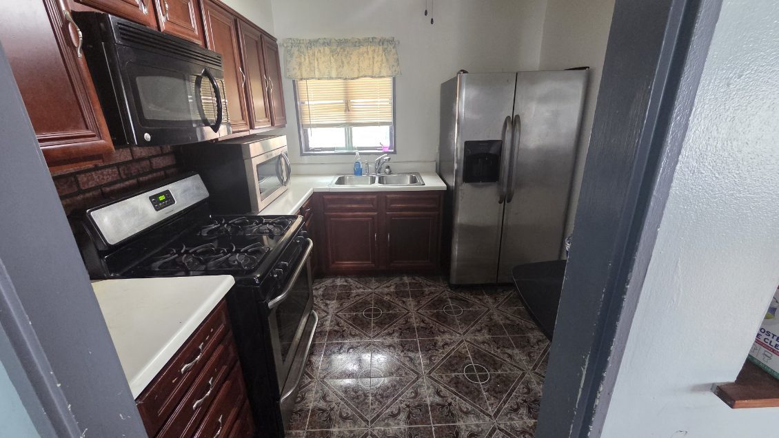15409 Dobson Avenue, Dolton, IL 60419