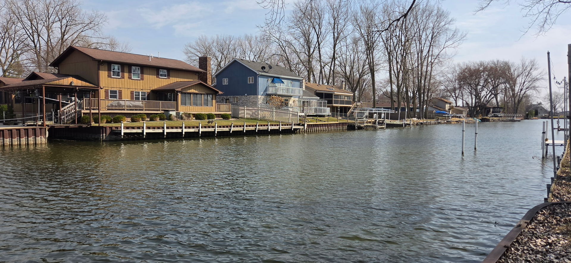 609 Monterrey Terrace, McHenry, IL 60050