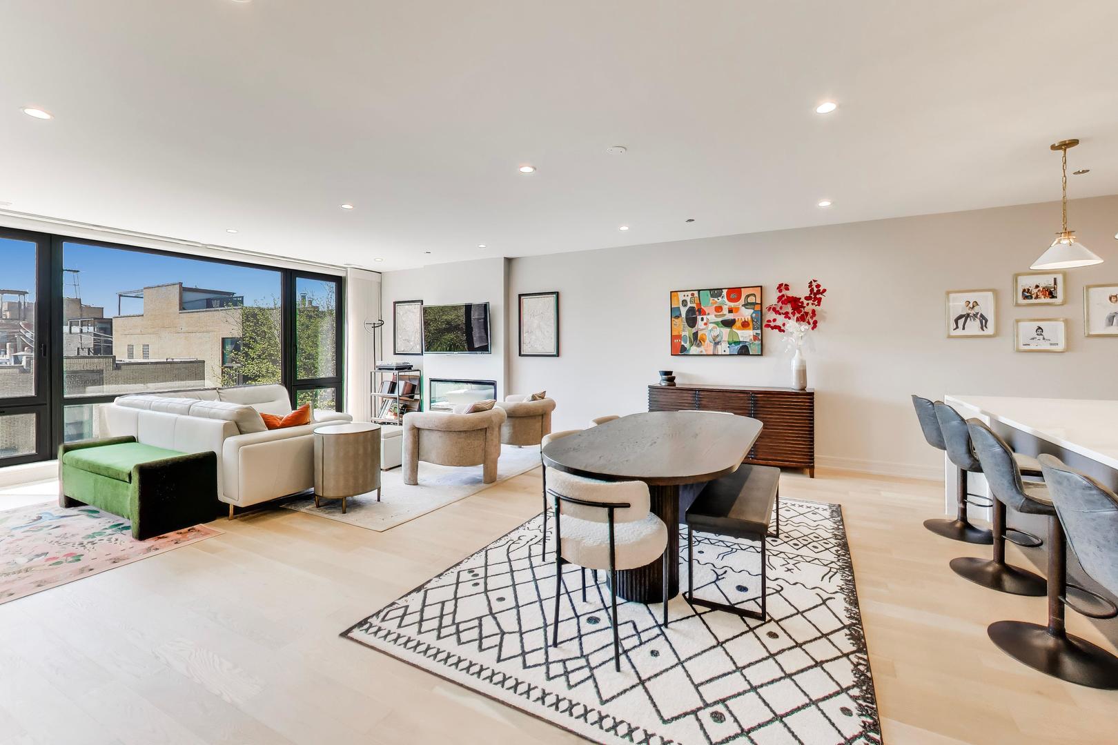 1350 W Erie Street #4E, Chicago, IL 60642