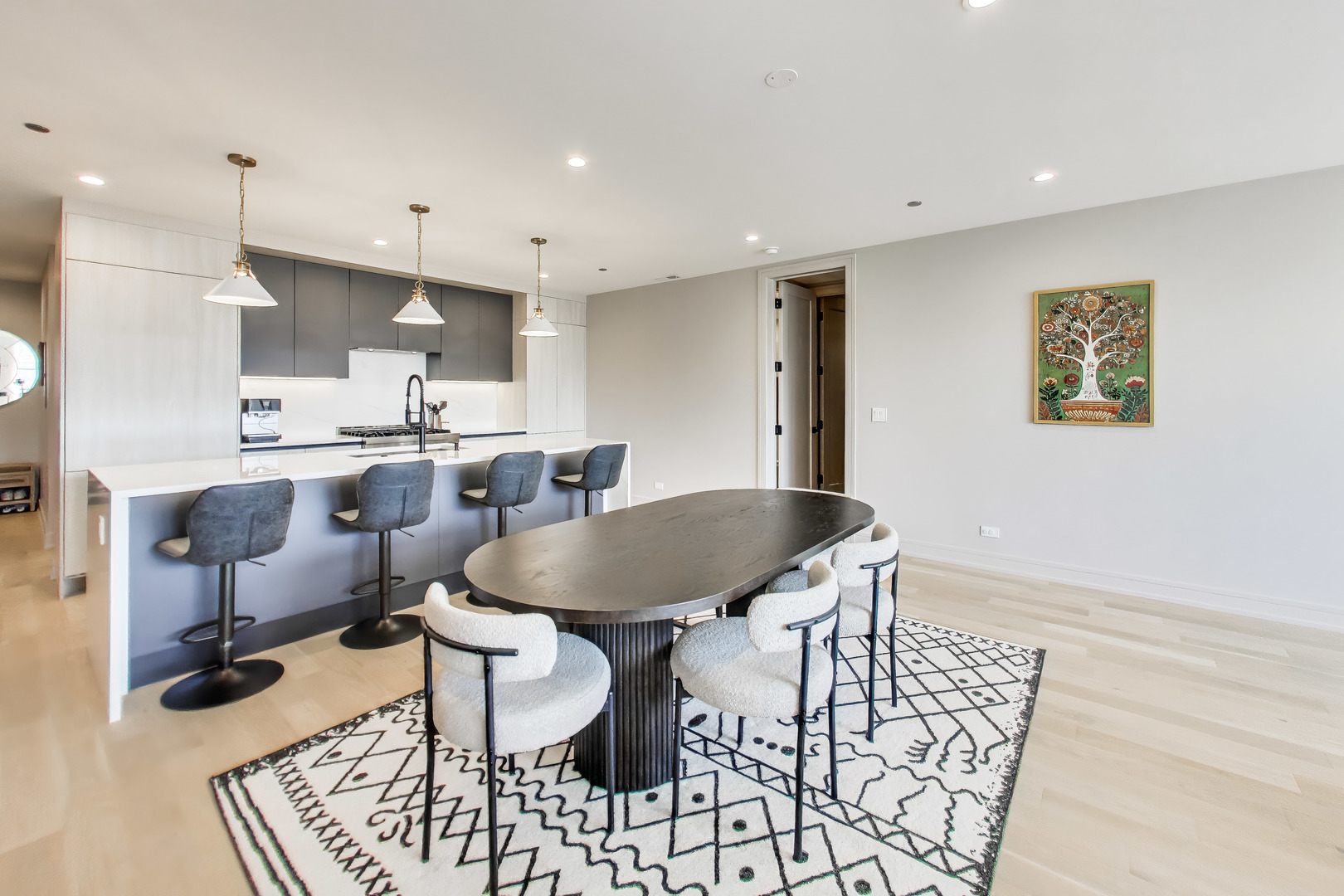 1350 W Erie Street #4E, Chicago, IL 60642
