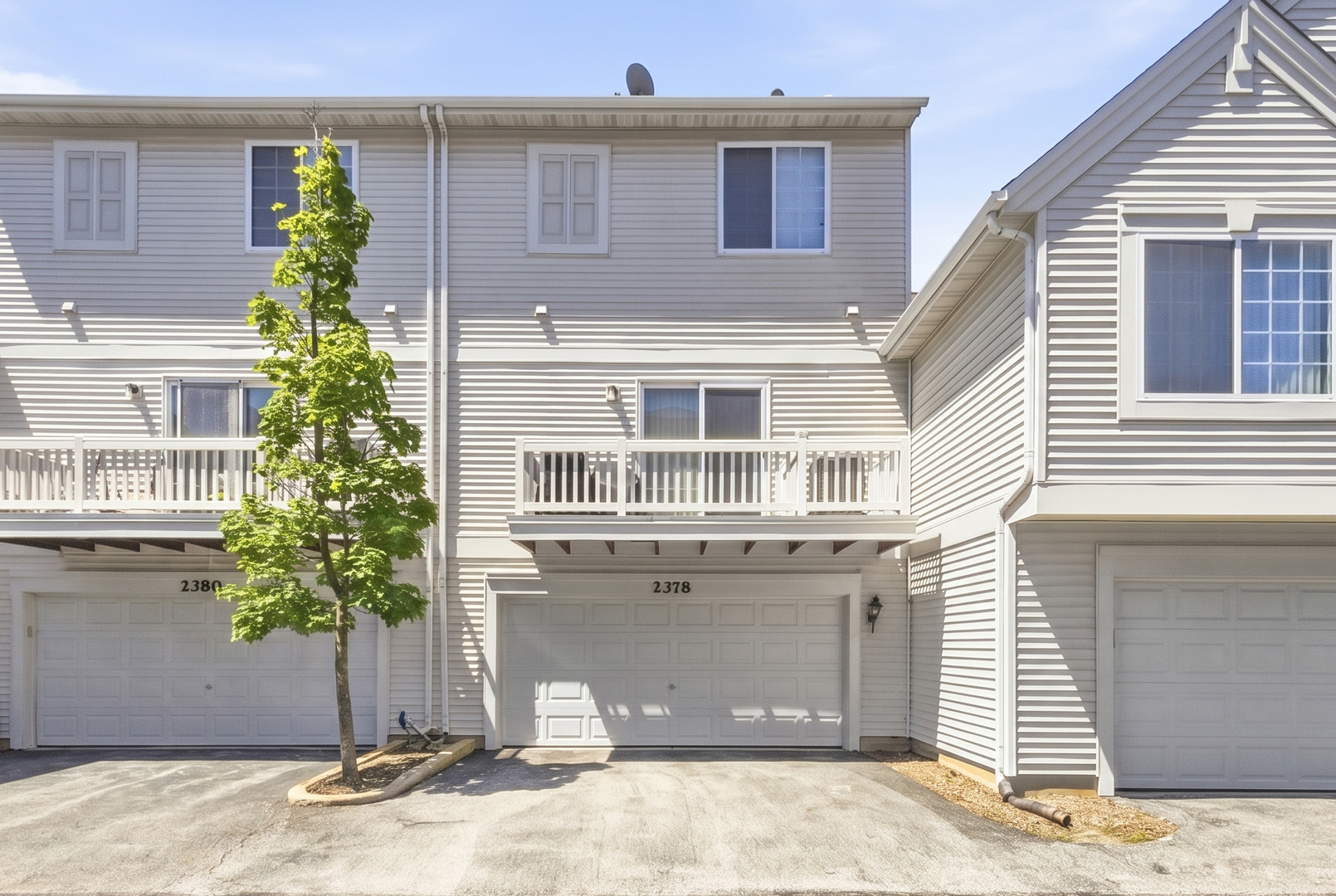 2378 OAKFIELD Court #2378, Aurora, IL 60503