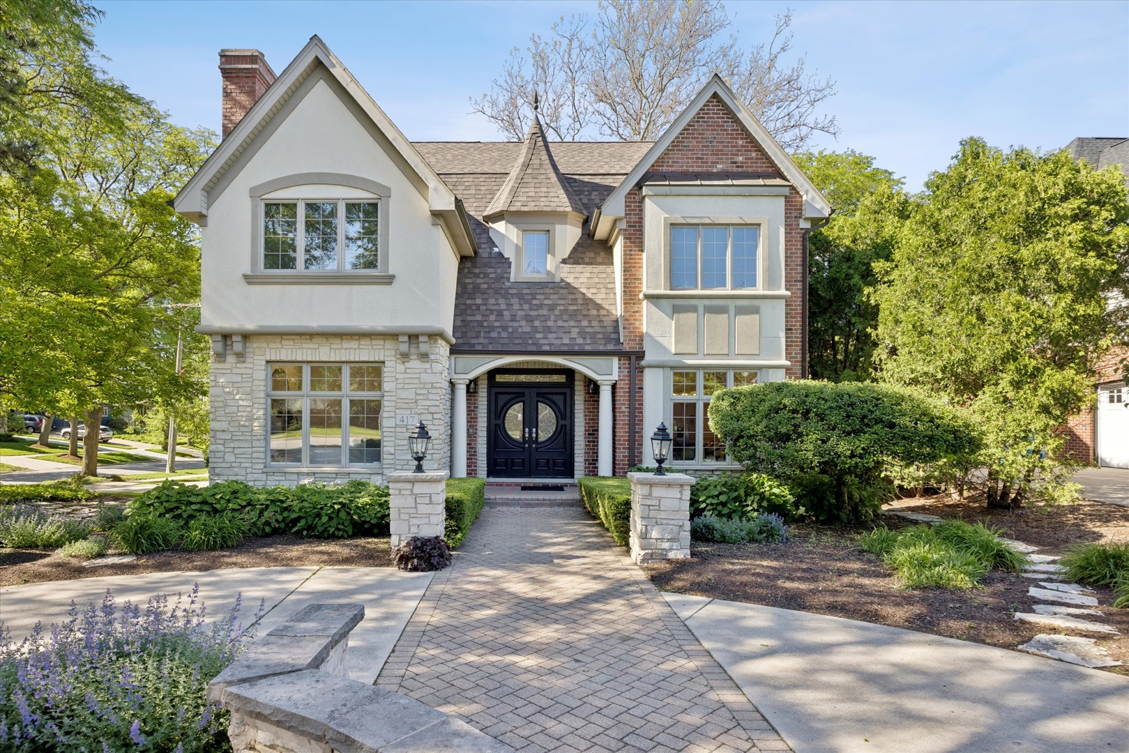 417 W 9th Street, Hinsdale, IL 60521