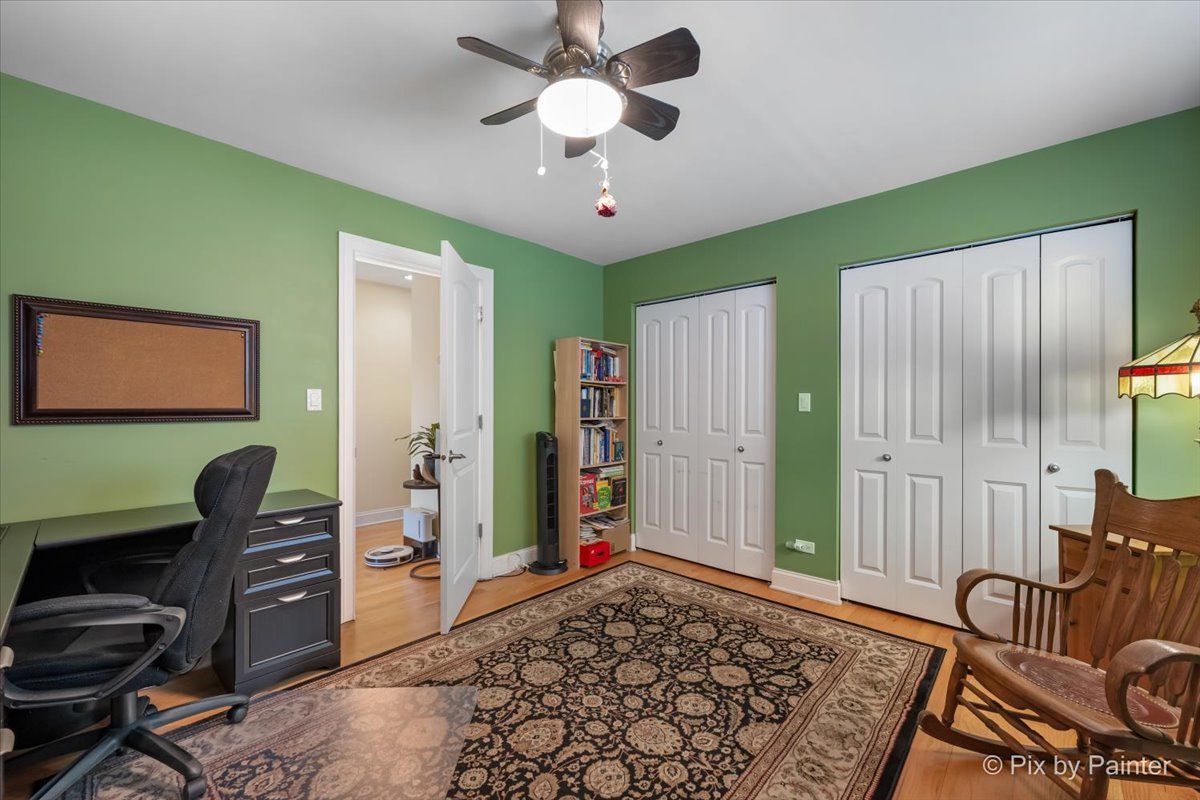 4906 N Kruger Avenue, Chicago, IL 60630