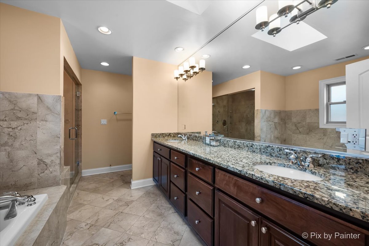 4906 N Kruger Avenue, Chicago, IL 60630
