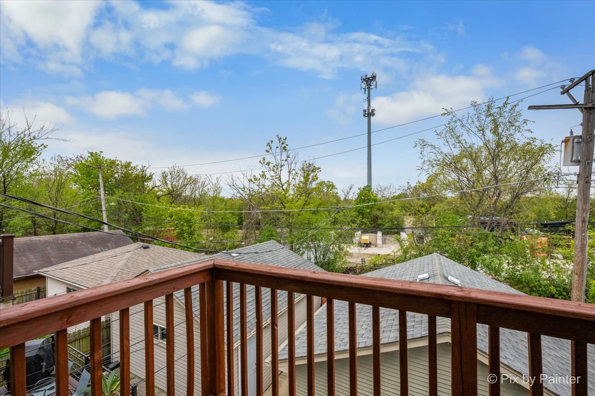 4906 N Kruger Avenue, Chicago, IL 60630