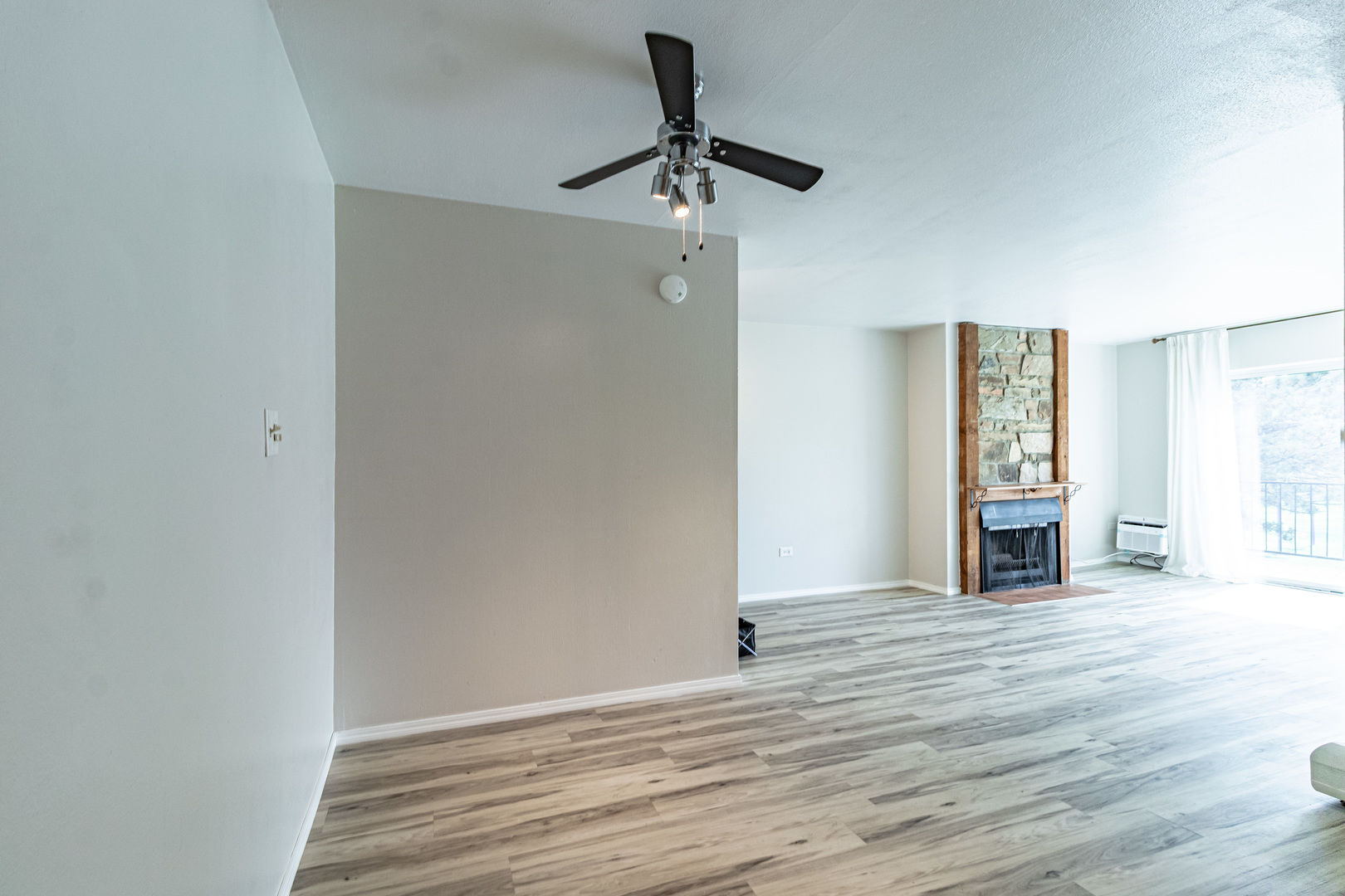 715 Grove Drive #206, Buffalo Grove, IL 60089