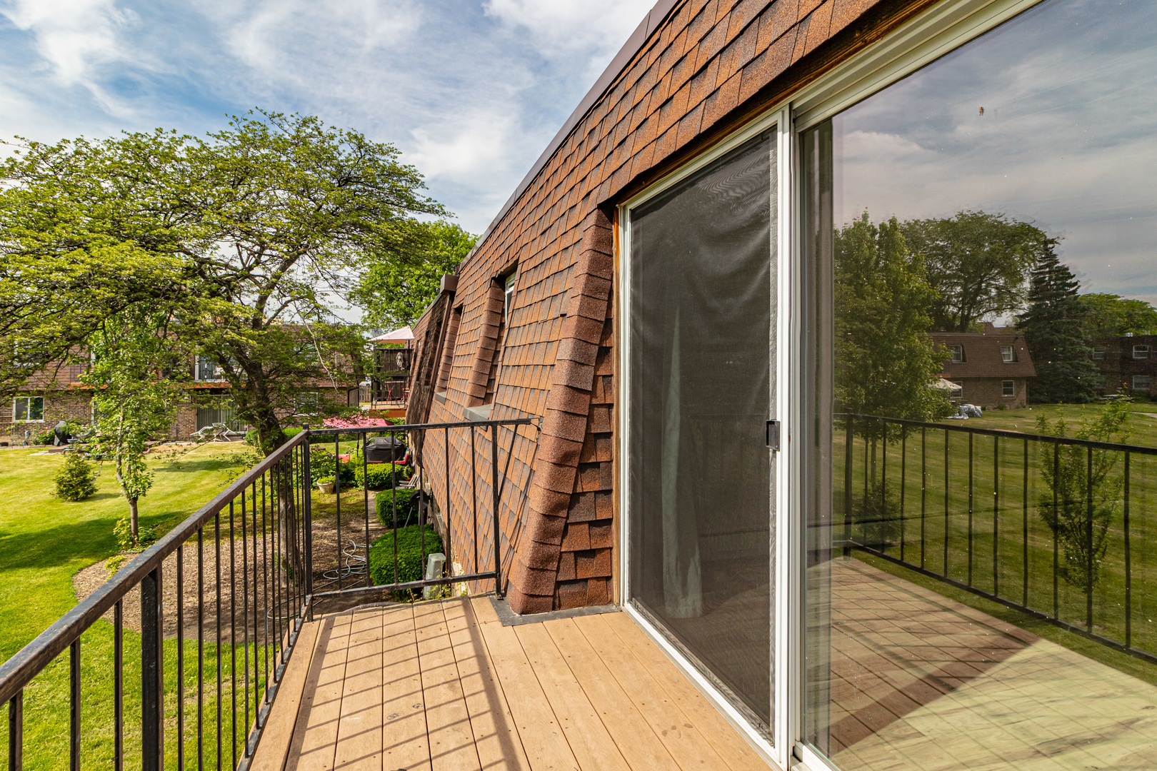 715 Grove Drive #206, Buffalo Grove, IL 60089