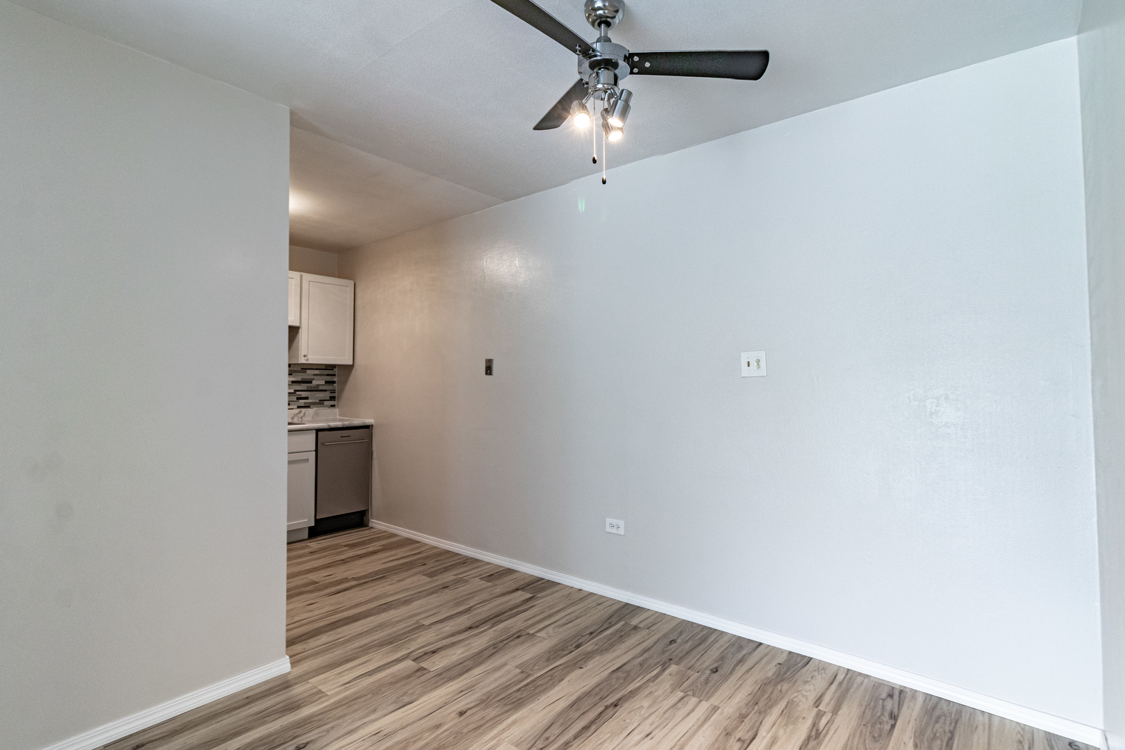 715 Grove Drive #206, Buffalo Grove, IL 60089