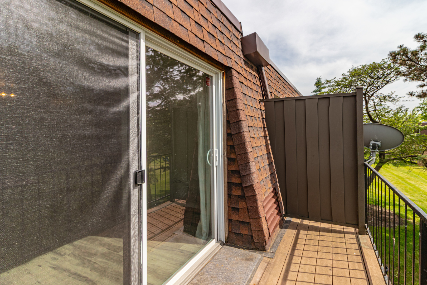715 Grove Drive #206, Buffalo Grove, IL 60089
