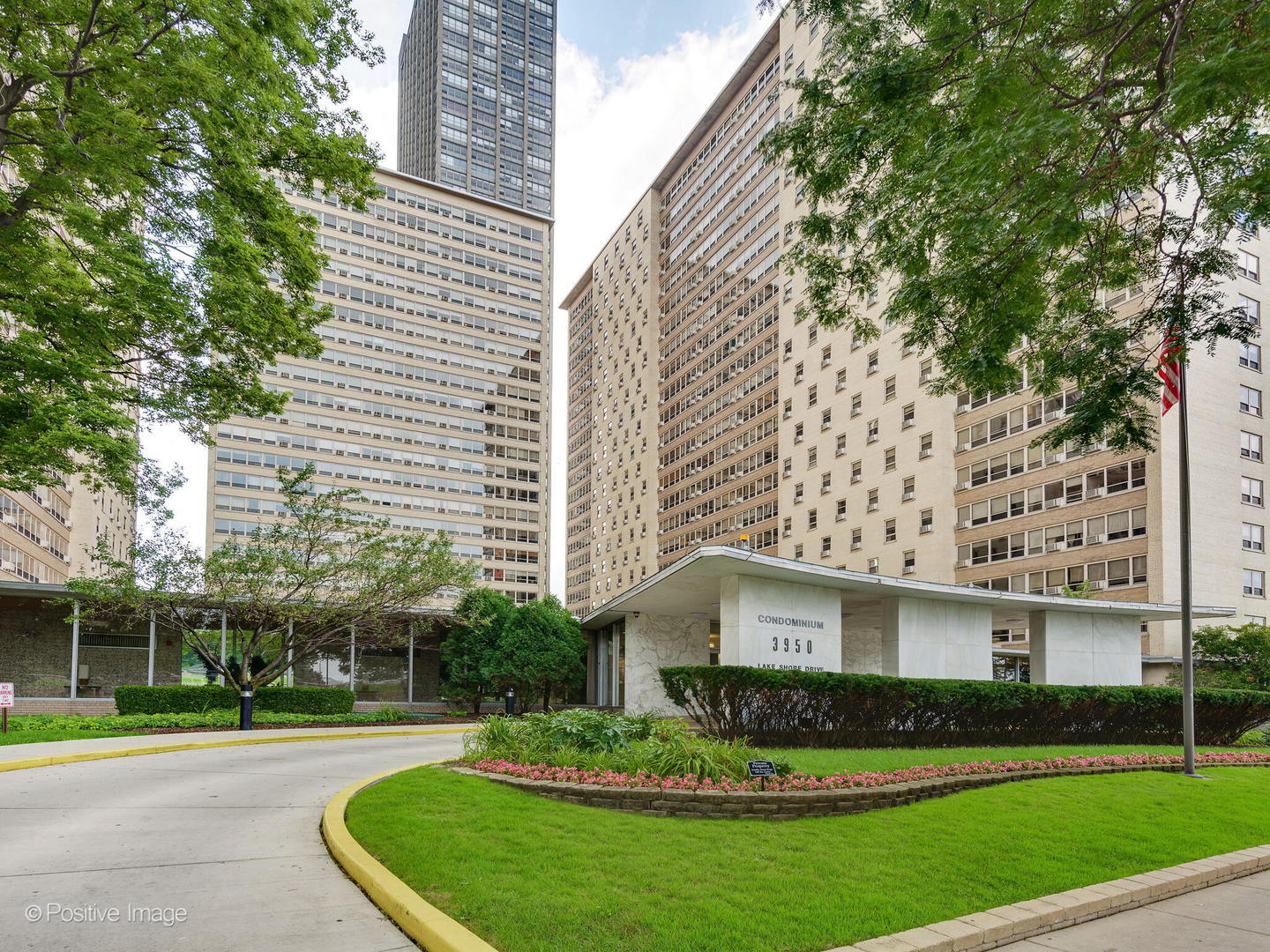 3950 N Lake Shore Drive #2125, Chicago, IL 60613