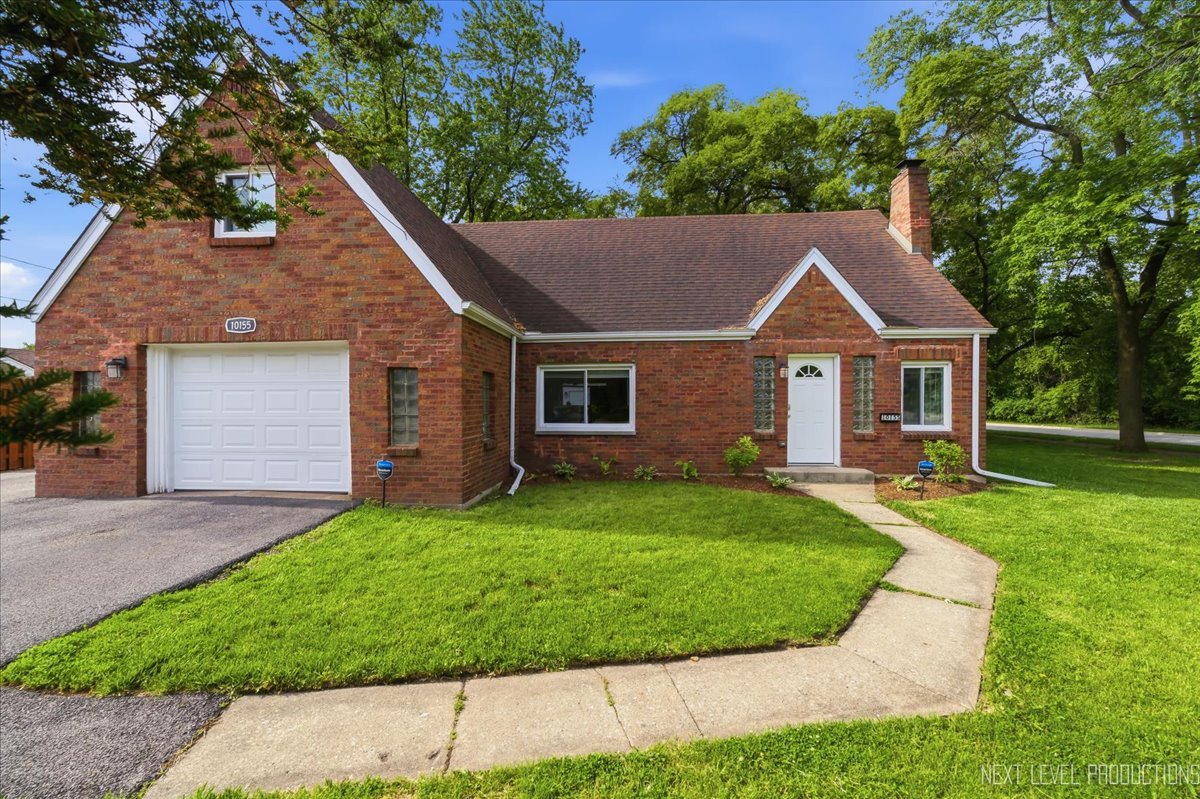 10155 Ivanhoe Avenue, Schiller Park, IL 60176