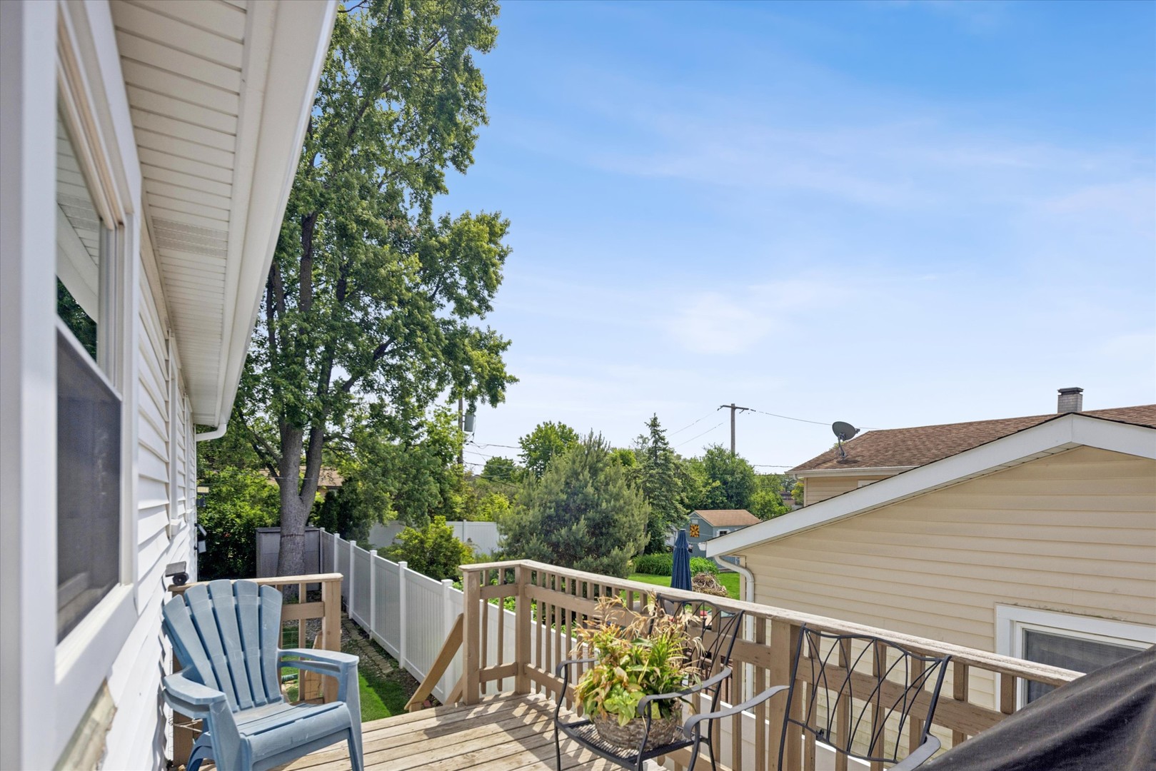 7329 Richmond Avenue, Darien, IL 60561