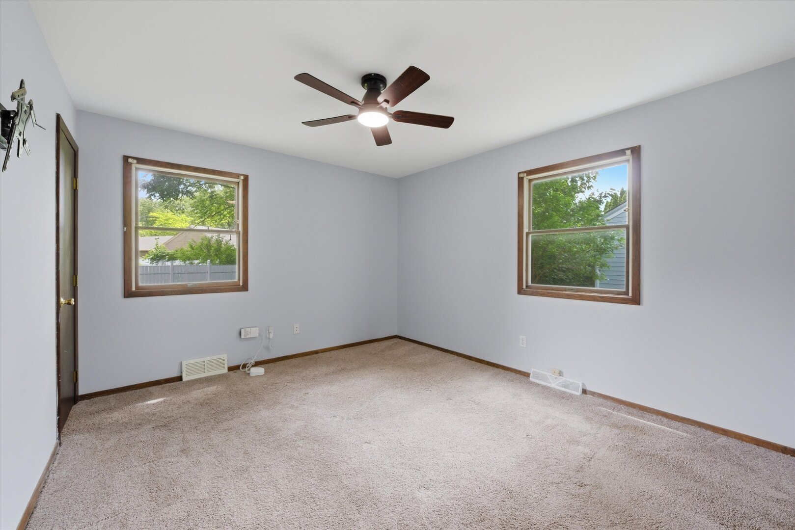 324 Boulder Hill Pass, Oswego, IL 60543
