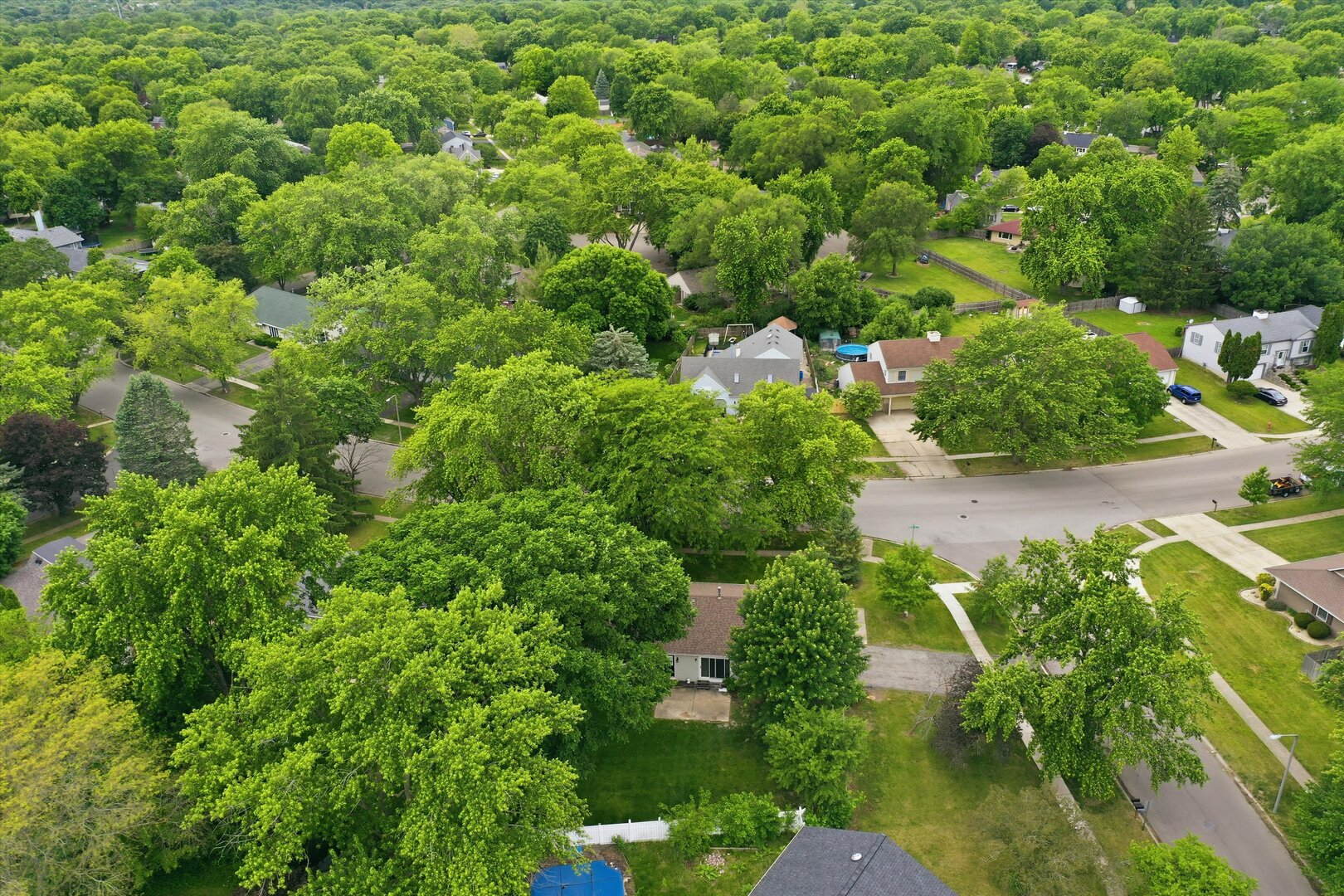 324 Boulder Hill Pass, Oswego, IL 60543
