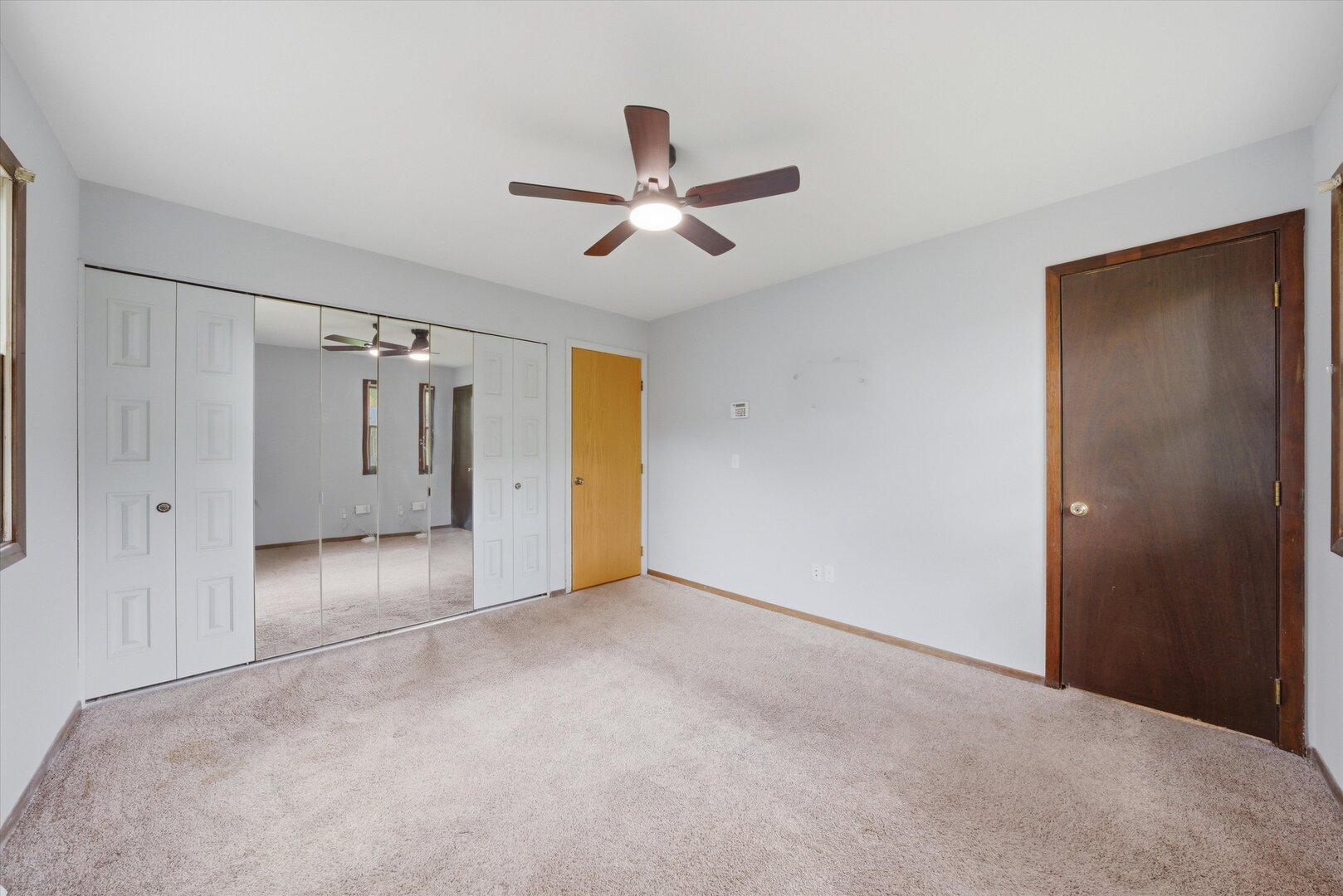 324 Boulder Hill Pass, Oswego, IL 60543