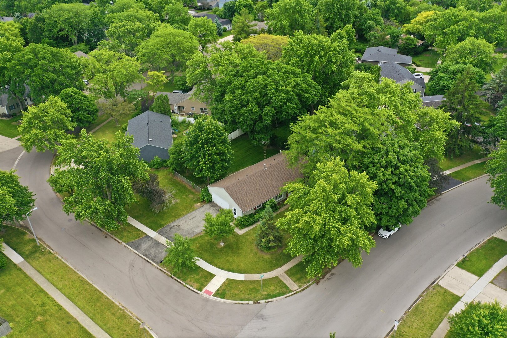 324 Boulder Hill Pass, Oswego, IL 60543