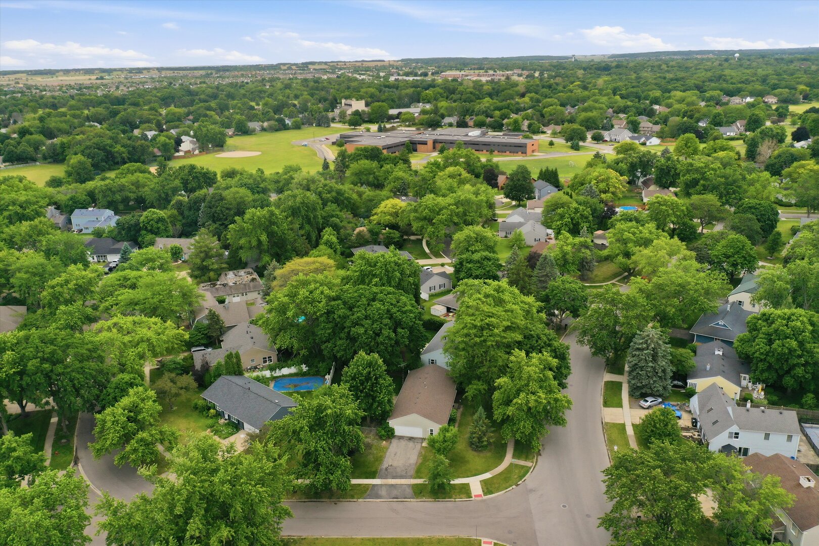 324 Boulder Hill Pass, Oswego, IL 60543