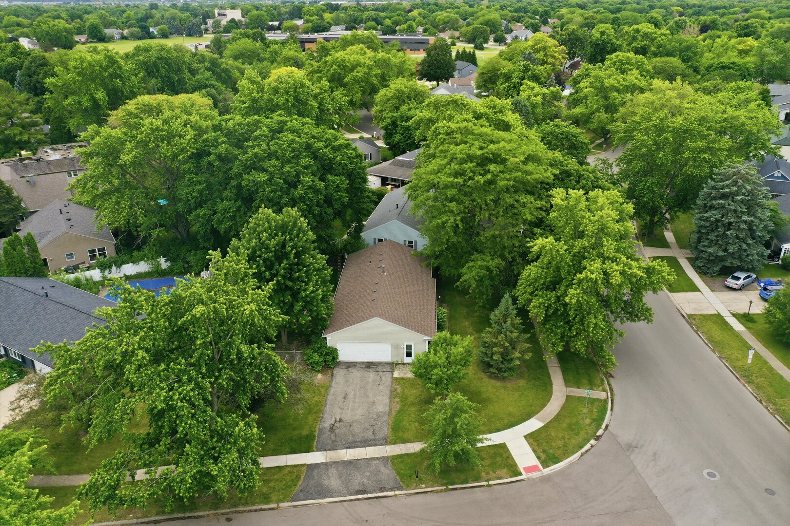 324 Boulder Hill Pass, Oswego, IL 60543