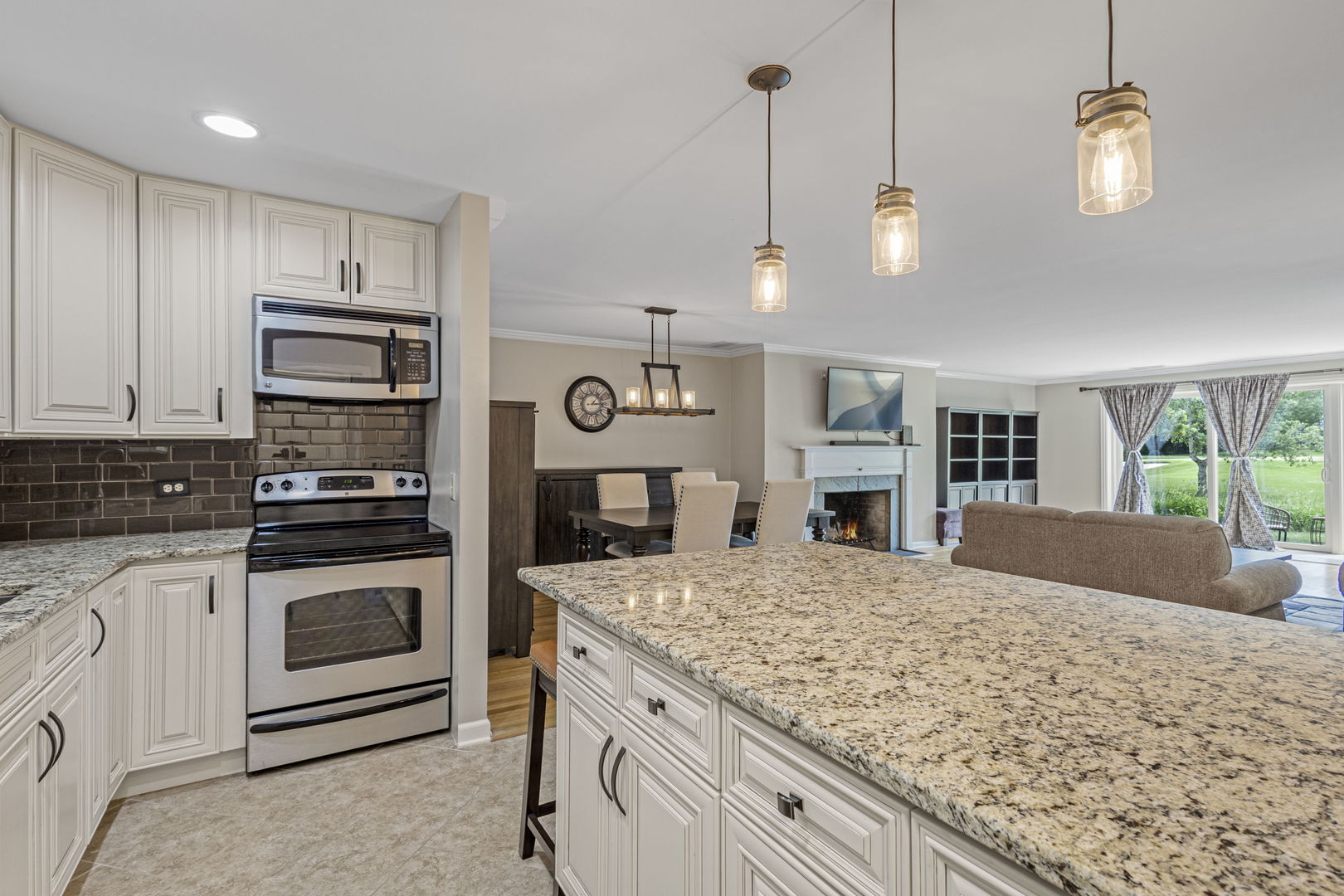 7323 Heritage Court #1A, Frankfort, IL 60423