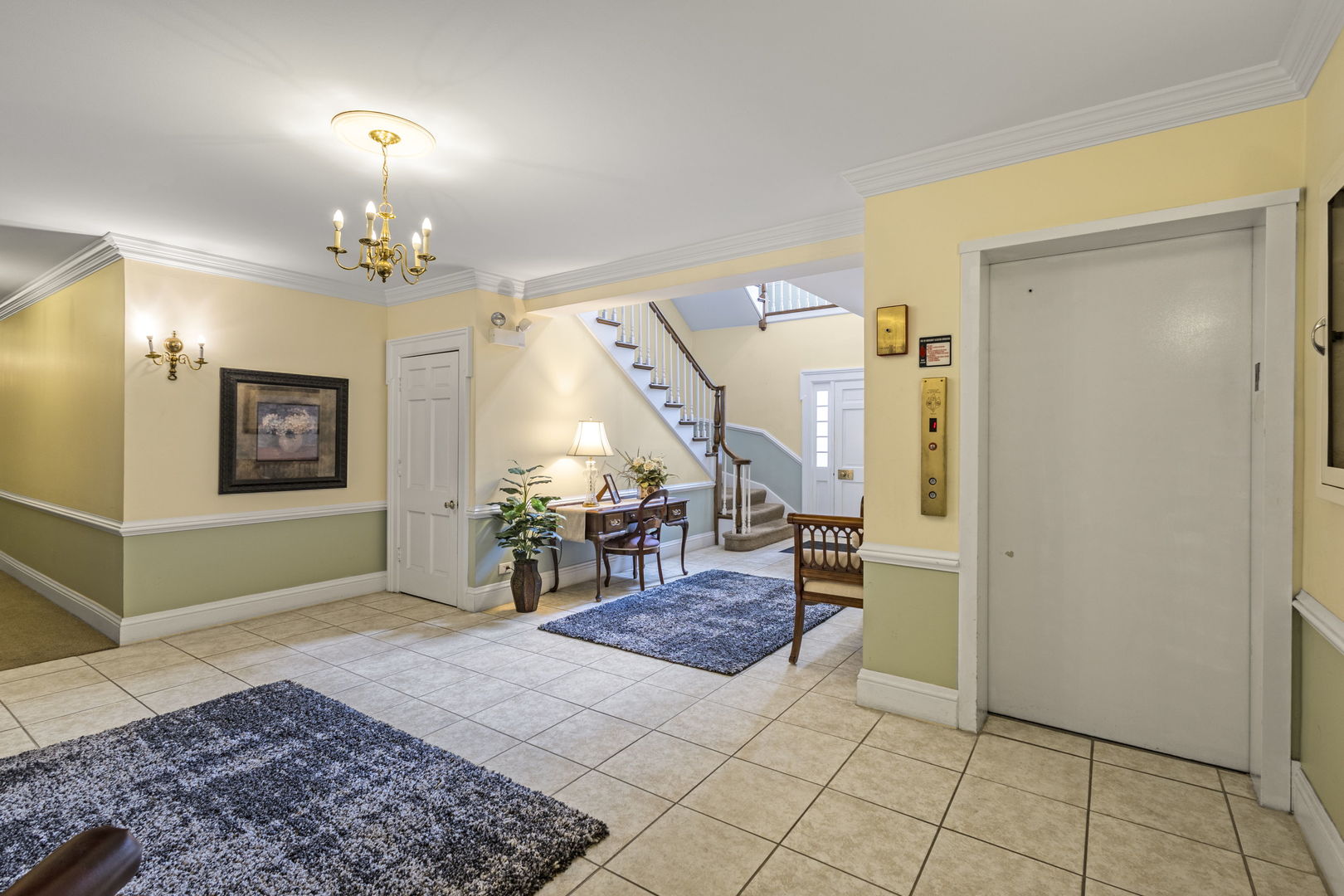 7323 Heritage Court #1A, Frankfort, IL 60423