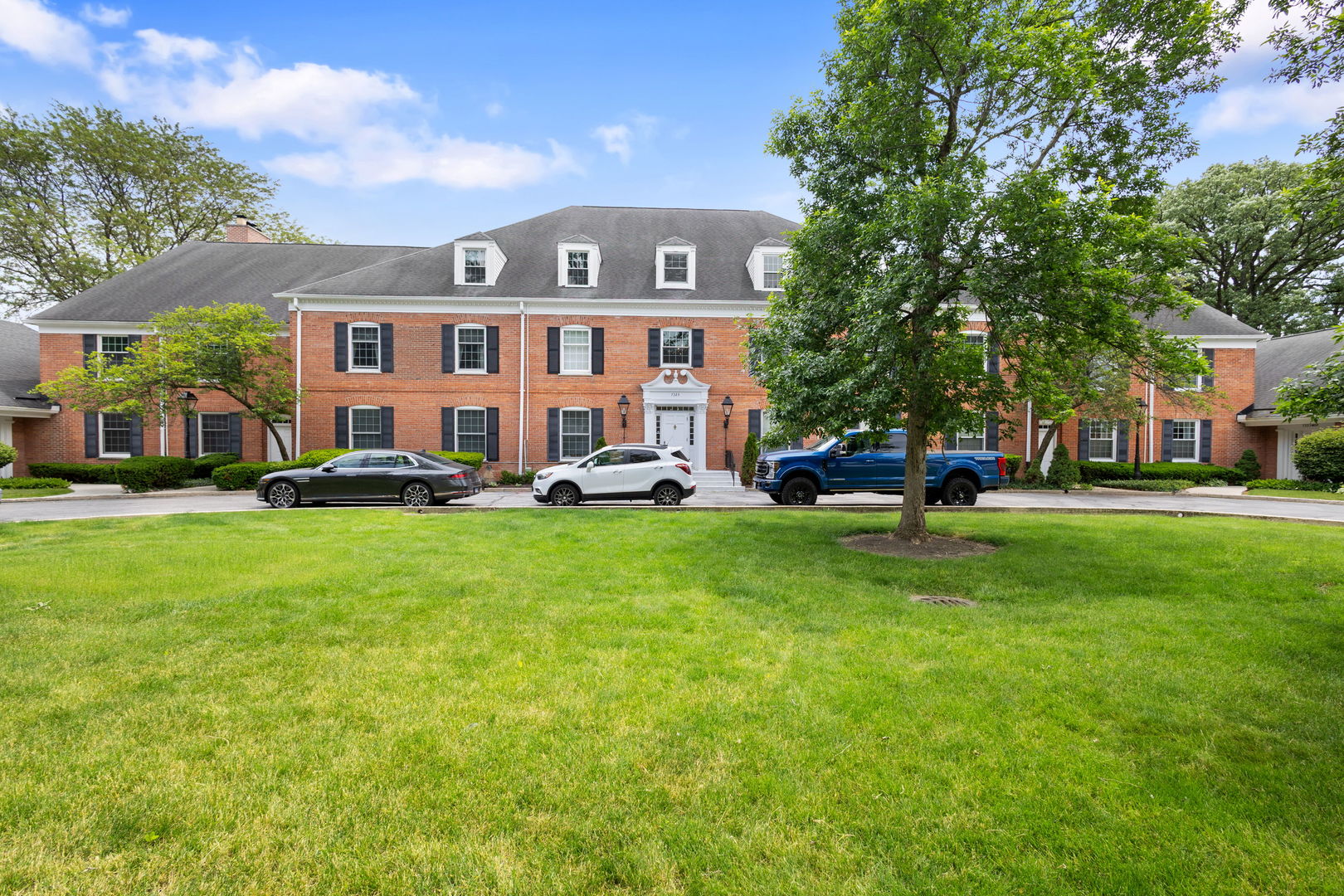 7323 Heritage Court #1A, Frankfort, IL 60423