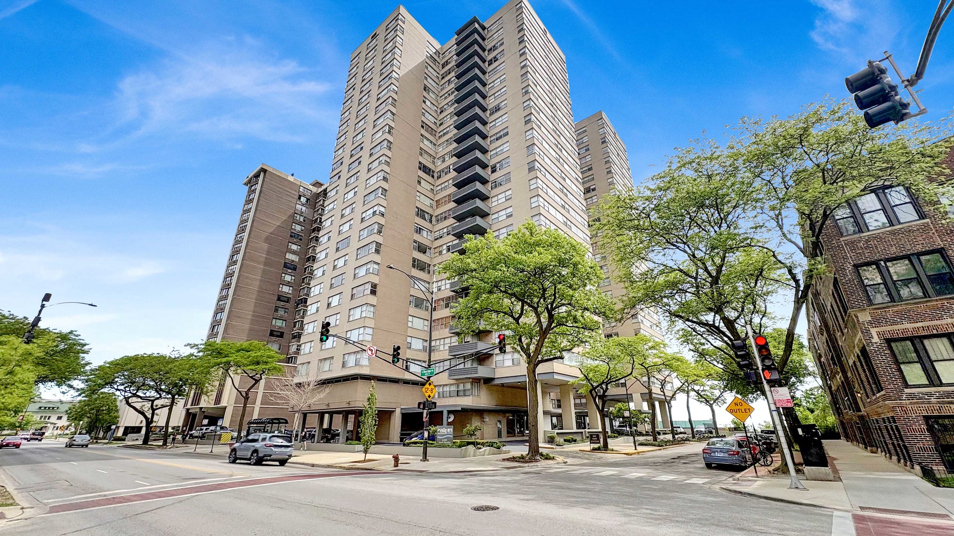 6301 N Sheridan Road #14L, Chicago, IL 60660